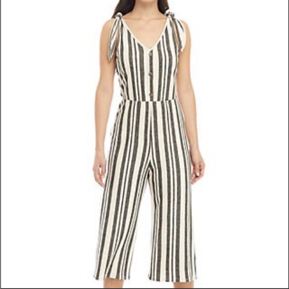 Jolt Striped Jumpsuit w/ Adjustable Tie Straps Medium